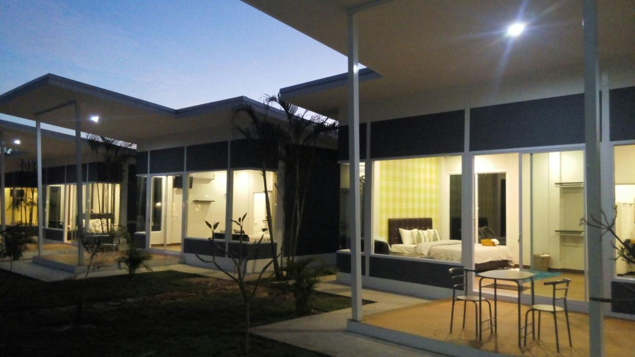 Bluemoon Riverside Phibun Mangsahan Dış mekan fotoğraf